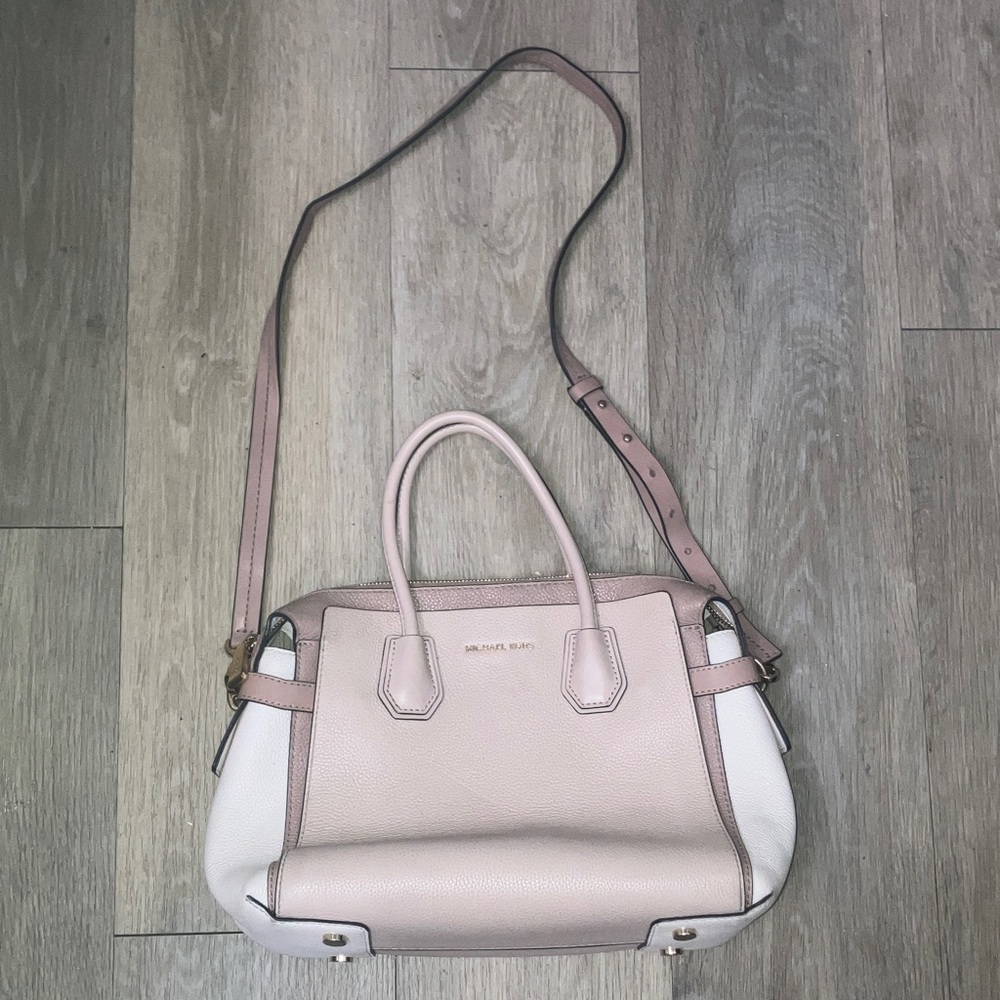 MICHAEL KORS Crossbody Bag